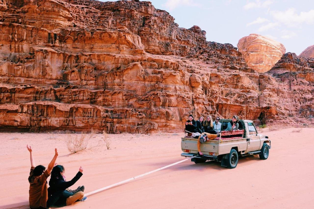 Wadi Rum Bedouin Camp And Desert Tours Екстериор снимка