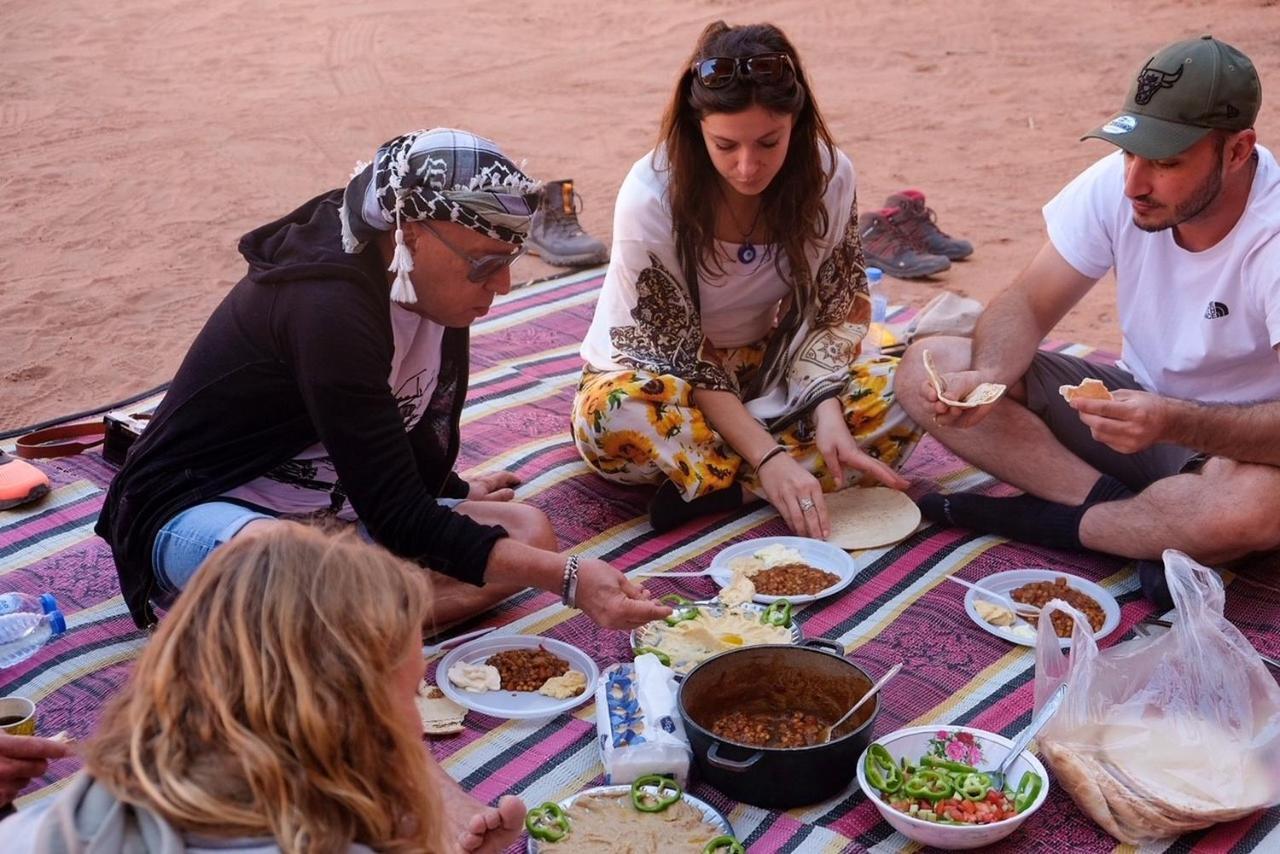 Wadi Rum Bedouin Camp And Desert Tours Екстериор снимка